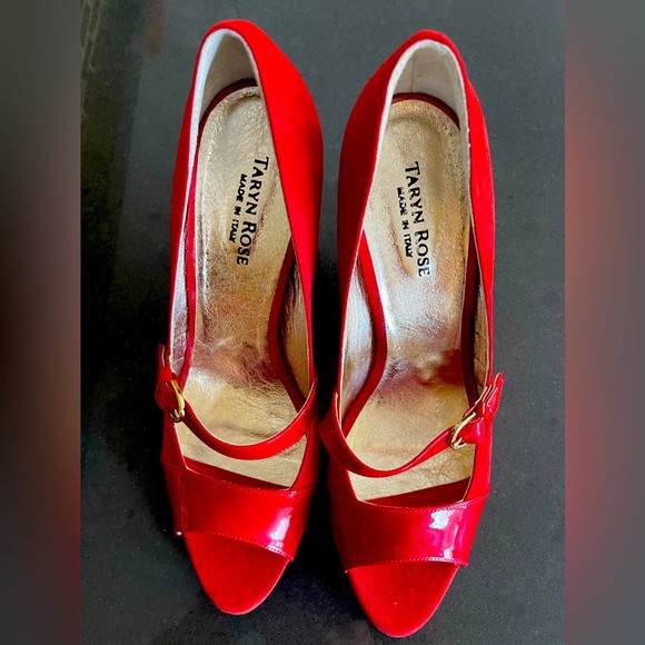 Taryn Rose Shoes - NIB Taryn Rose Women’s Shoes. Red 4” Heels. Size 10.5 M